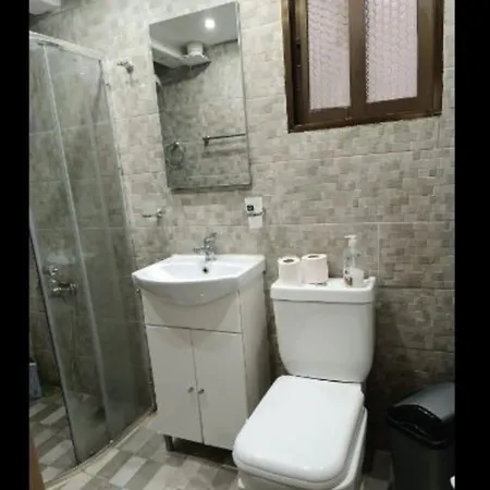 2 Bedroom Very * Salonicco